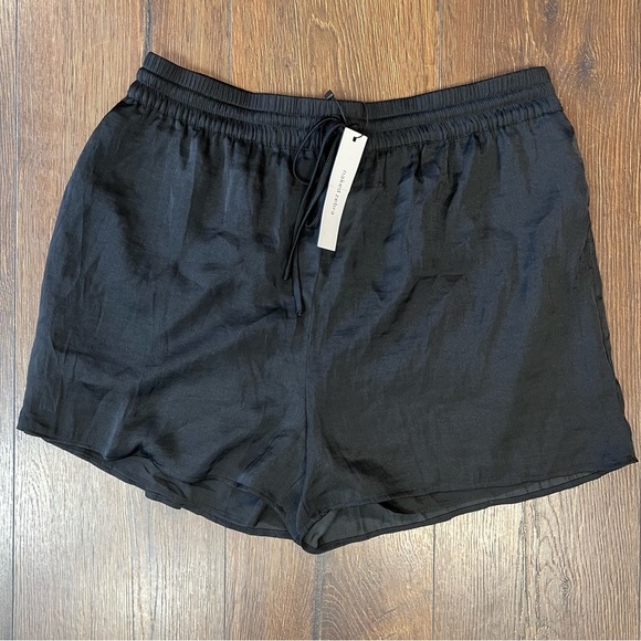 🆕 Naked Zebra Elastic Waist Satin Shorts SZ LG - Picture 2 of 6